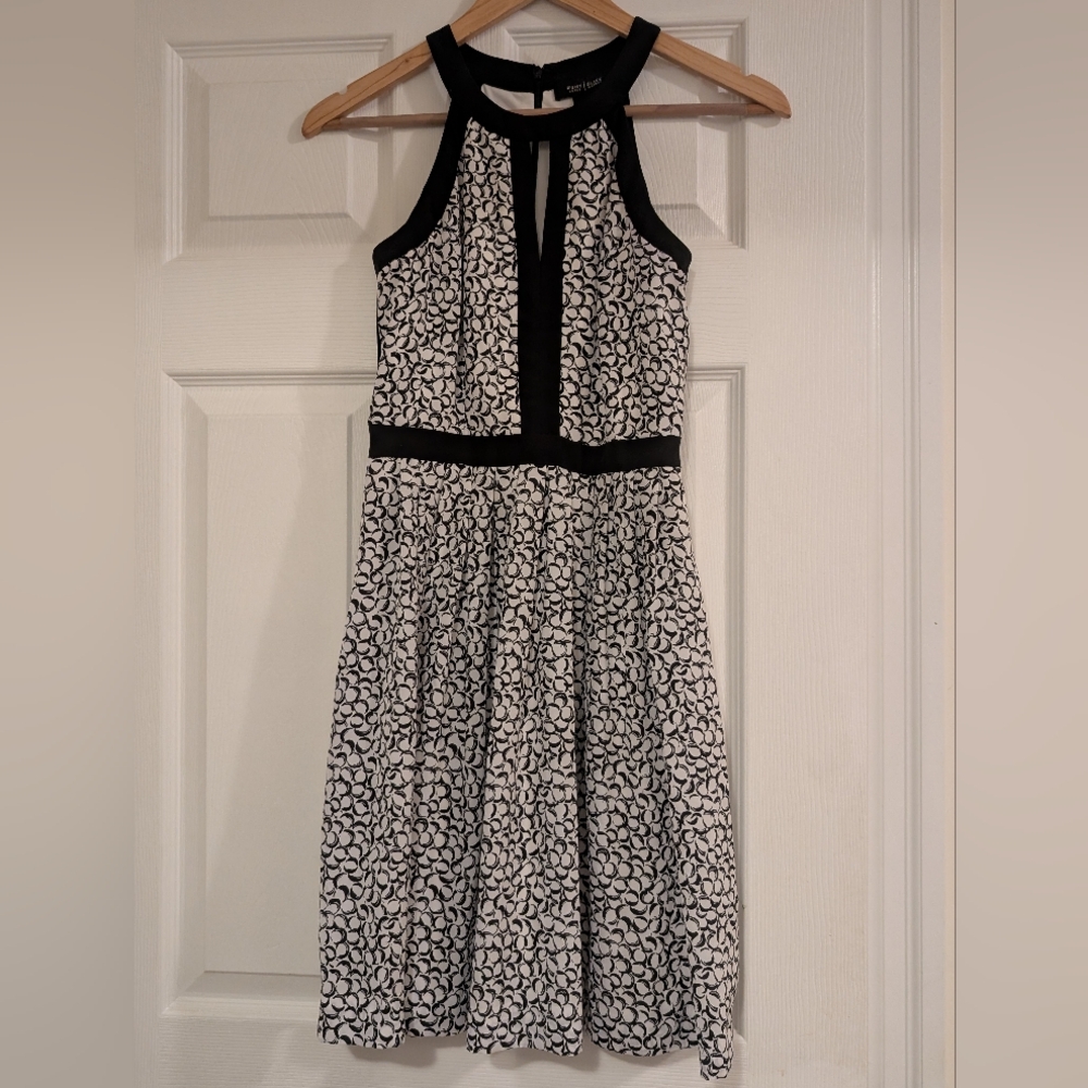 WHBM Sleeveless Keyhole Black & White Dress - XXS (00)